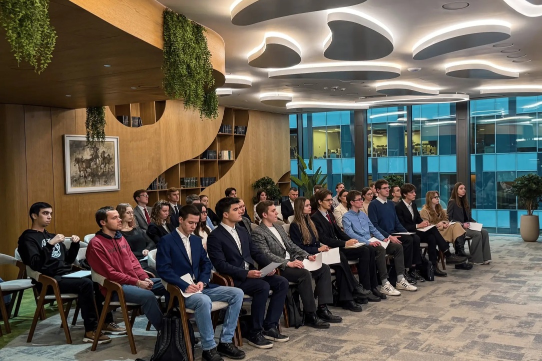 Студенты НИУ ВШЭ пройдут управленческую стажировку в компании ЭФКО Иллюстрация к новости: Студенты НИУ ВШЭ пройдут управленческую стажировку в компании ЭФКО